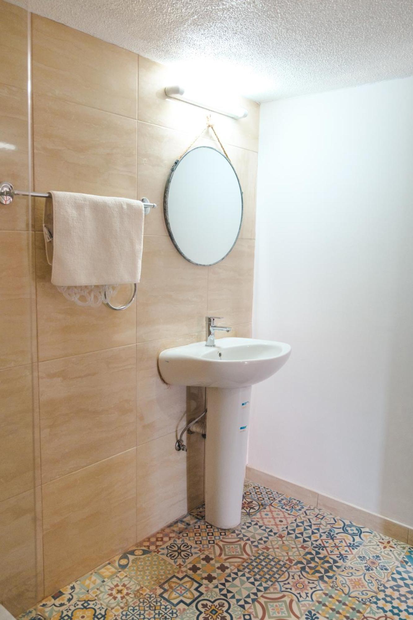 Serenityone - Centrally Located One Bedroom Apt Agia Napa Buitenkant foto